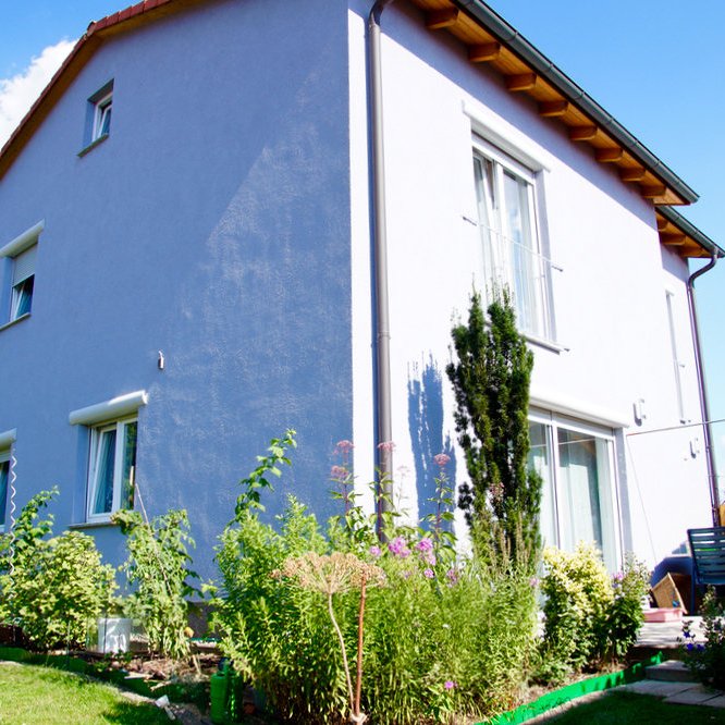 Haus verkaufen in Neuendettelsau: Einfamilienhaus mit Garten
