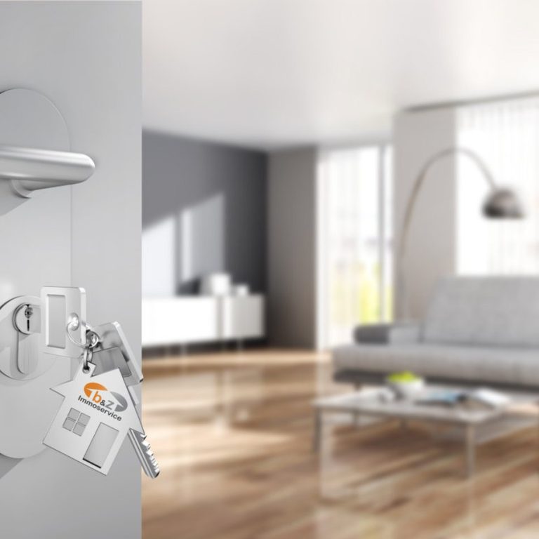 Immobilie schnell verkaufen in Fürth: helle Wohnung hinter geöffneter Tür