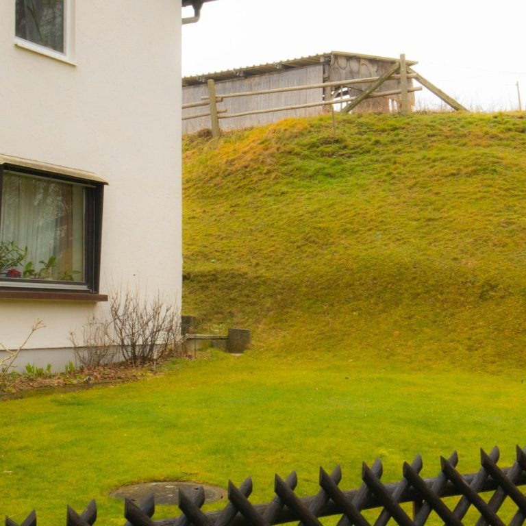 Immobilienbewertung Ammerndorf: Wohnhaus am Rand einer Wiese