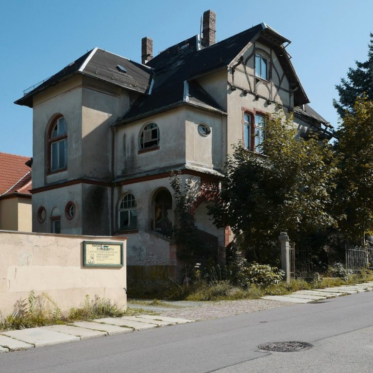 Immobilienbewertung Dietenhofen: Mehrfamilienhaus an einer Wohnstraße